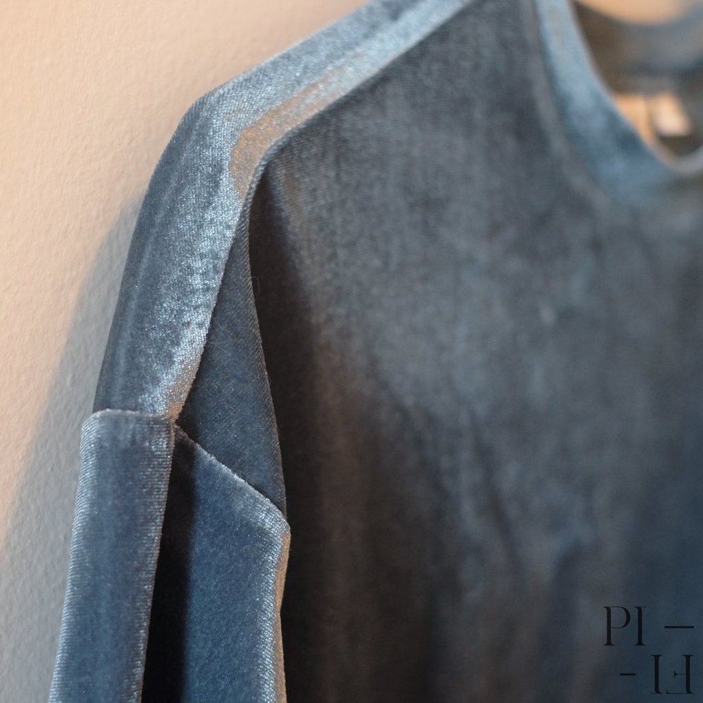 Maison Simons Twik Velvet oversized aqua T-Shirt - Picture 2 of 6